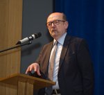 Za stołem prezydialnym zasiadł i głos zabrał również europoseł prof. Ryszard Legutko, który odniósł się do kwestii konserwatyzmu, znaczenia tego światopoglądu i jego roli we współczesnej Europie. Wyraził też nadzieję: "My ciągle tę Rzeczpospolitą naprawiamy – proszę państwa, może tym razem się uda…"