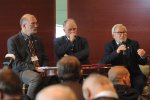  Panel poświęcony patriotyzmowi poprowadził prezes wydawnictwa Biały Kruk Leszek Sosnowski (w środku). Z lewej prof. Andrzej Nowak, z mikrofonem Adam Bujak. 