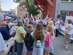 Protest w obronie polskiej szkoły przed Małopolskim Kuratorium Oświaty. fot. Agnieszka Drozd/Biały Kruk