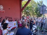 Protest w obronie polskiej szkoły przed Małopolskim Kuratorium Oświaty. fot. Agnieszka Drozd/Biały Kruk