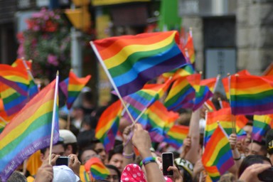 Flamandzcy biskupi zatwierdzili błogosławieństwo dla par jednopłciowych. Stanowisko hierarchów niezgodne z nauczaniem Kościoła katolickiego