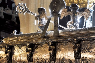 Jego relikwie od wieków spoczywają w sercu wawelskiej katedry. Dziś czcimy św. Stanisława ze Szczepanowa, głównego patrona Polski 