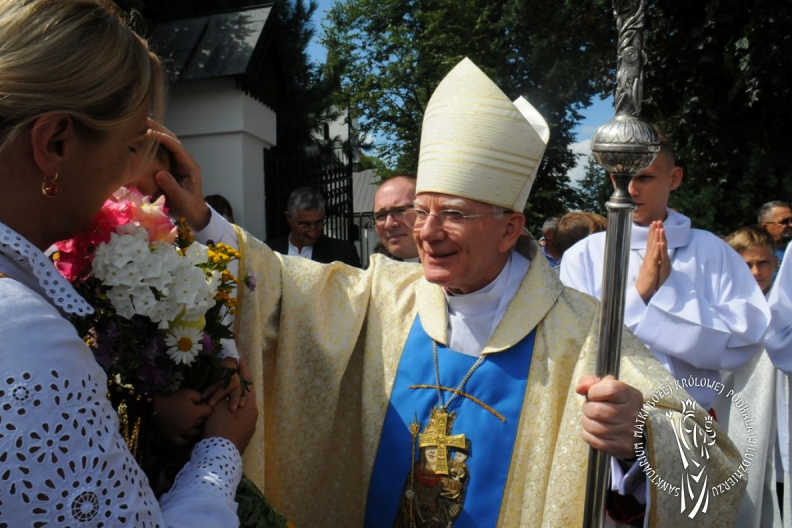 Abp Marek Jędraszewski podczas wizyty w Sanktuarium Matki Bożej Ludźmierskiej Królowej Podhala.   Fot.: A.Bujak