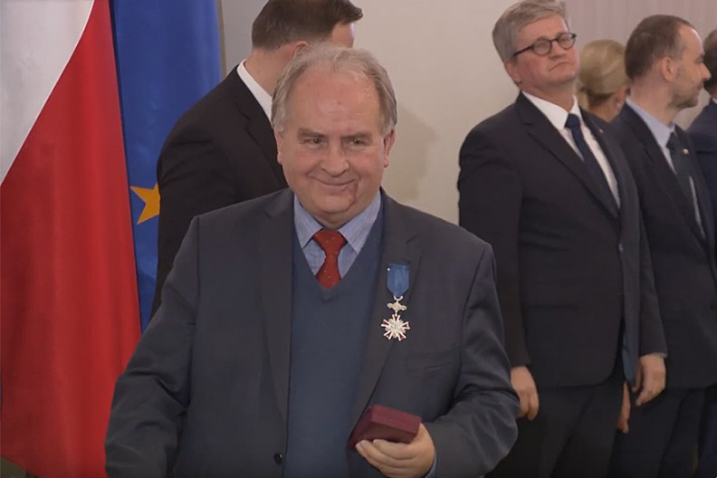 Prezes Wydawnictwa Biały Kruk Leszek Sosnowski odznaczony Krzyżem Kawalerskim Orderu Zasługi Rzeczypospolitej Polskiej.