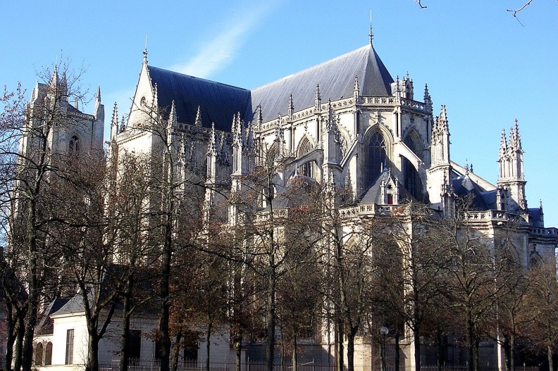 Katedra w Nantes, fot. Jibi44 (założono w oparciu o szablon praw autorskich). – Źródło: praca własna (założono w oparciu o szablon praw autorskich)., CC BY-SA 3.0, https://commons.wikimedia.org/w/index.php?curid=468660
