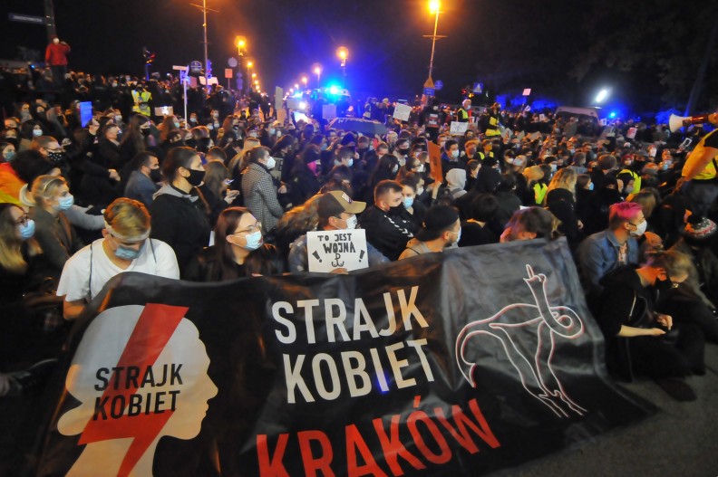 Manifestacja zwolenników aborcji w Krakowie. fot. Adam Wojnar