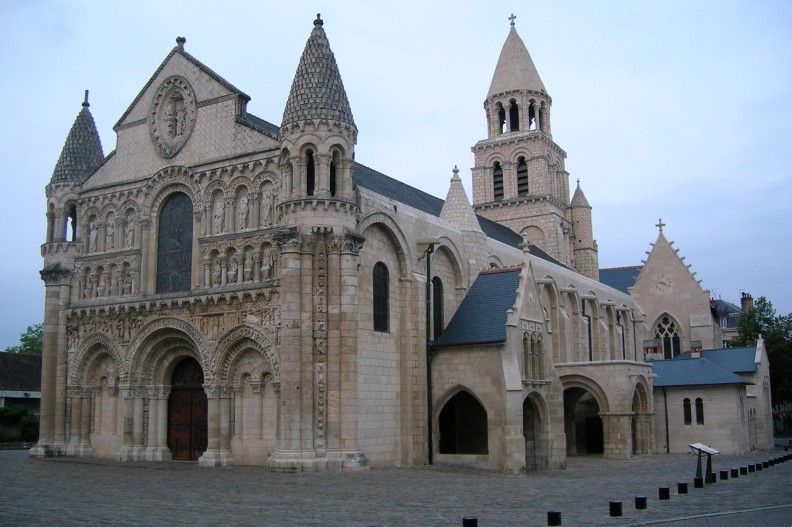 Kościoły czy inne budynki sakralne coraz częściej są celem ataków lewicowych 