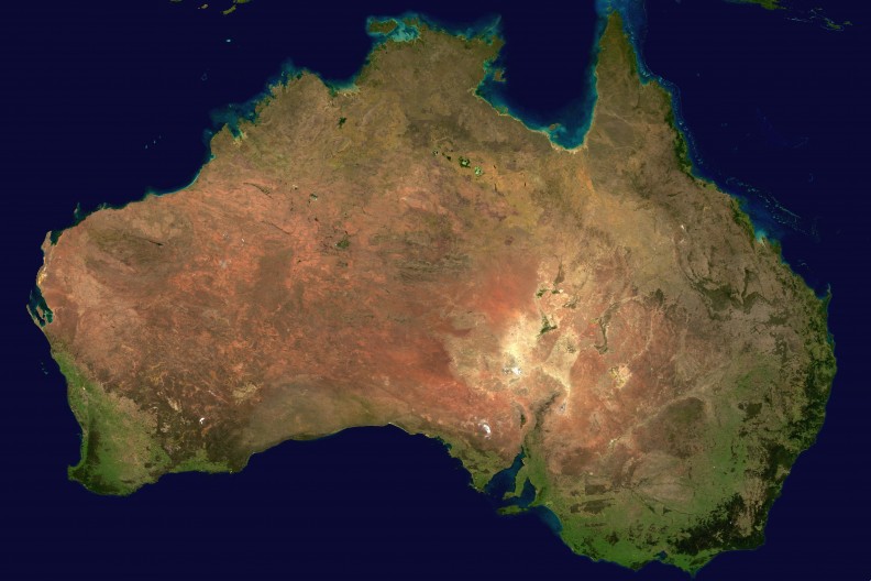 Australia widziana z kosmosu. fot. Wikipedia