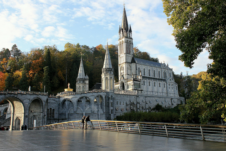 Sanktuarium Matki Bożej w Lourdes, fot. Wikimedia