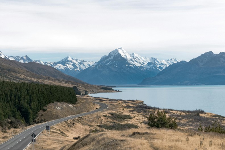 Nowa Zelandia to państwo wyspiarskie położone na południowo-zachodnim Pacyfiku, na południowy wschód od Australii. Fot. Pexels (Tyler Lastovich)