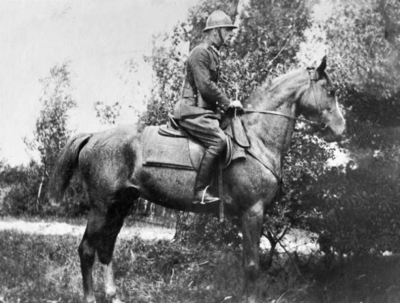 Kpt. Henryk Sucharski, bohater wojny polsko-bolszewickiej 1920 r., przyszły obrońca Westerplatte. Zdjęcie z okresu międzywojennego. Fot. Archiwum PAN w Gdańsku. 