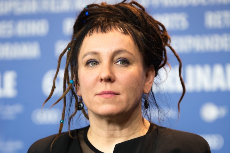 Olga Tokarczuk na festiwalu w Berlinie (2017). fot. autorstwa Martin Kraft - Praca własna, CC BY-SA 3.0, https://commons.wikimedia.org/w/index.php?curid=58367535