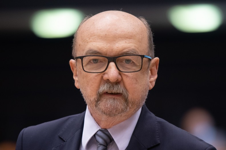 Prof. Ryszard Legutko. fot. European Parliament from EU - State of the EU: MEPs debate measures to improve Europe, CC BY 2.0, https://commons.wikimedia.org/w/index.php?curid=94296404