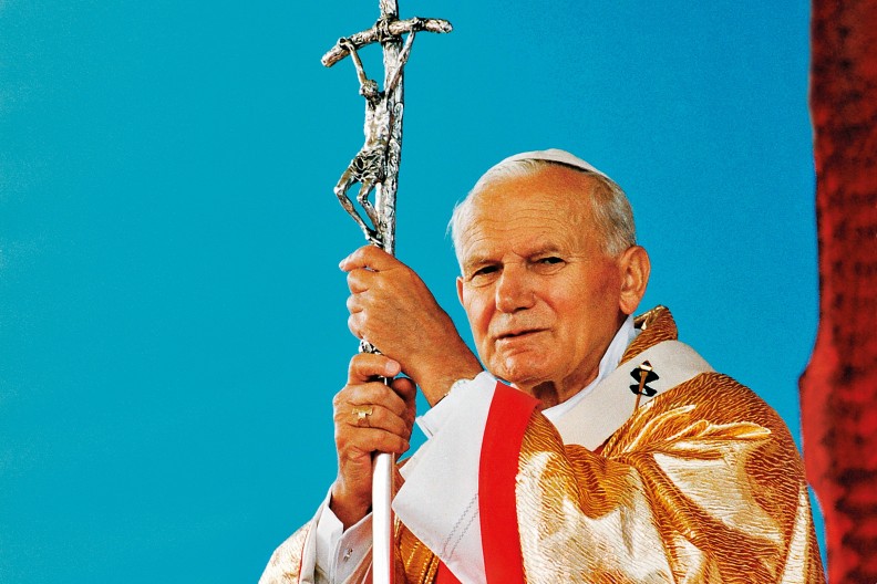 Jan Paweł II &ndash; dzisiaj święty Kościoła katolickiego i nasz potężny orędownik w Niebie. Fot. Adam Bujak.