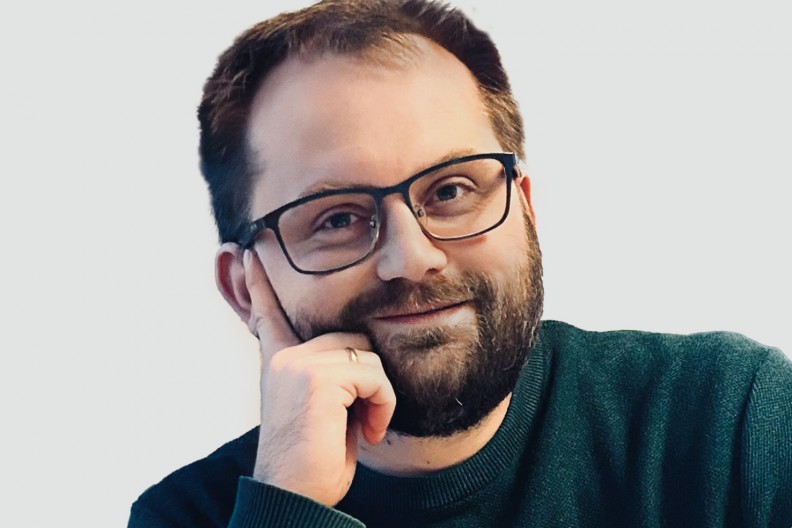 Dr Adam Sosnowski