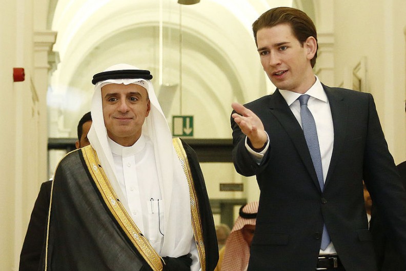 Austriacki minister spraw zagranicznych Sebastian Kurz i jego odpowiednik z Arabii Saudyjskiej Adel bin Achmed al-Dschubeir. Fot.: Bundesministerium für Europa, Integration und Äusseres/Wiki Commons