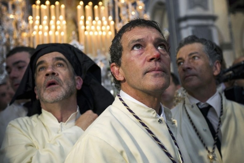 Antonio Banderas podczas uroczystości religijnych. Fot. Facebook/Catholic Tradition Evangelization