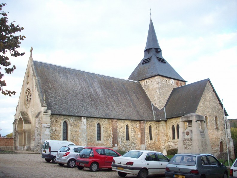 Kości&oacute;ł pw. św. Szczepana w Periers-sur-Andelle. Fot. Giogo, CC BY-SA 3.0 <https://creativecommons.org/licenses/by-sa/3.0>, via Wikimedia Commons