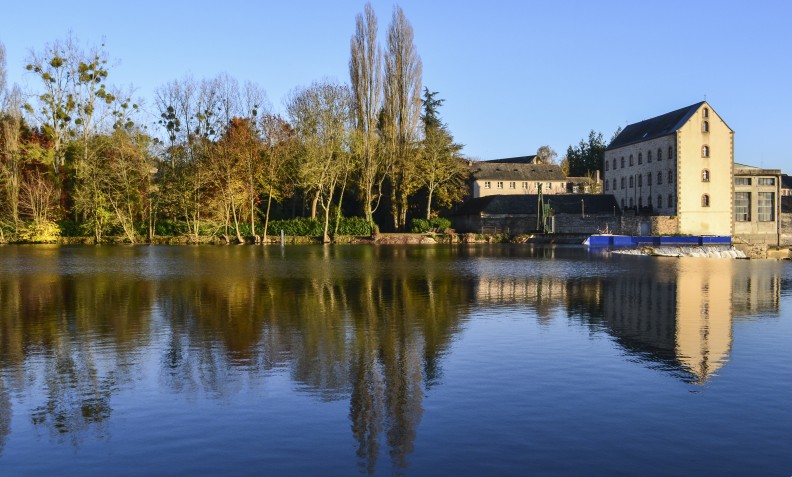 Opactwo Notre Dame-du-Port-du-Salut, jeden z francuskich klasztor&oacute;w zamkniętych w bieżącym roku. Fot.Ciron maurice, CC BY-SA 4.0 <https://creativecommons.org/licenses/by-sa/4.0>, via Wikimedia Commons 